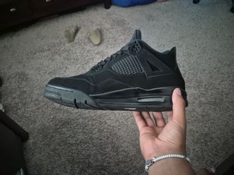 Jordan 4 Black Cat