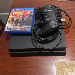 PS4 Black Console with 1 Controllers 800 GB 