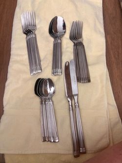 25 piece j a henckels flatware