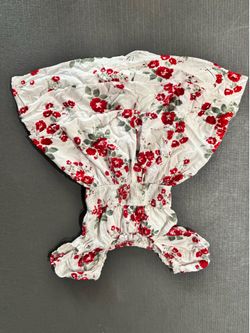 Hollister XS beautiful floral romper dress