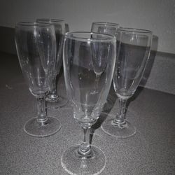 Small Wine Glasses 