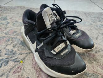 Black Nike game mode shoes used