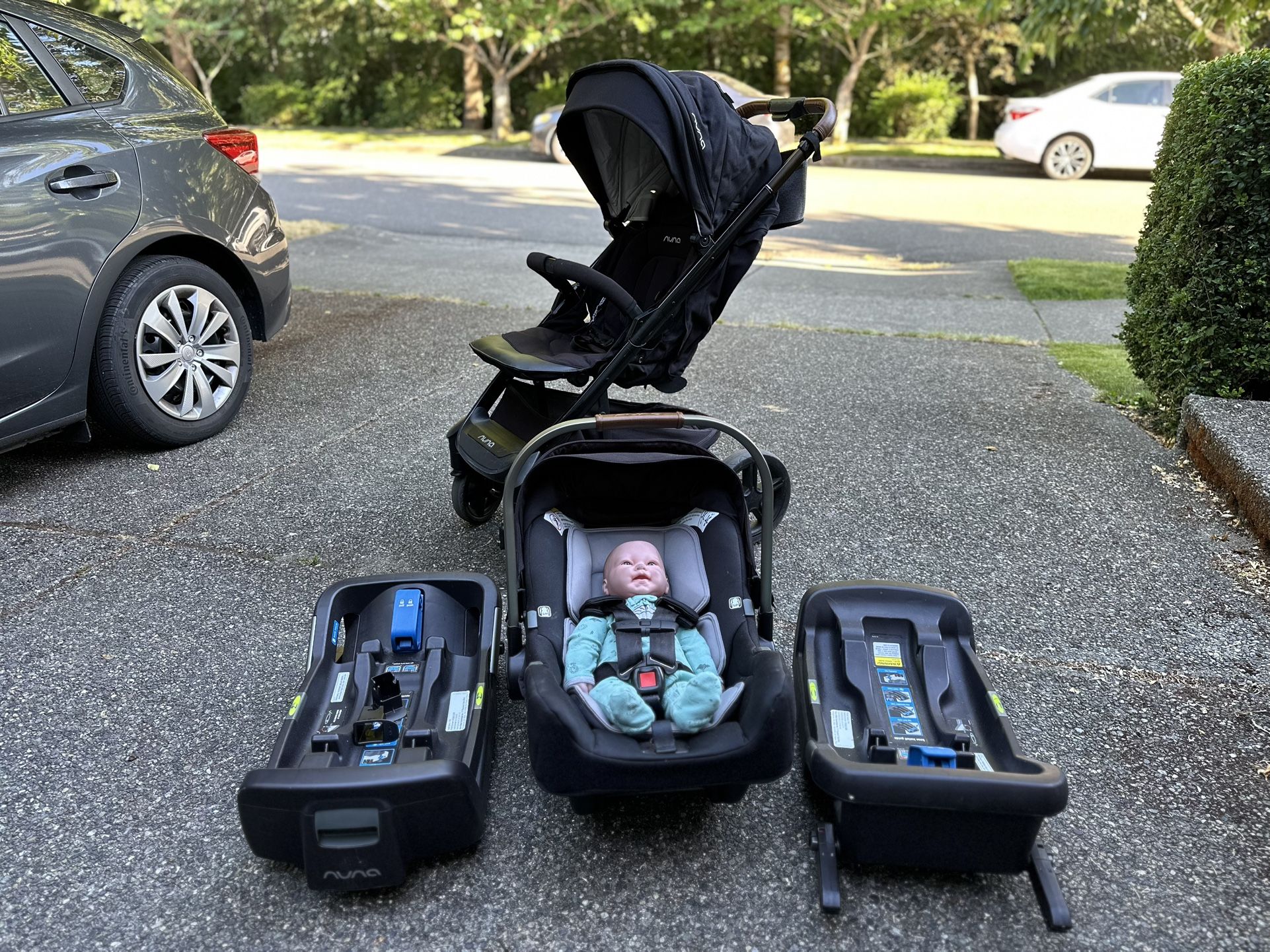 Nina Pipa Car seat, 2 Car Bases & Stroller System 