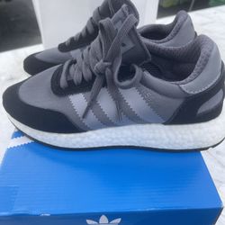 Adidas Shoes Size 7 New Women’s 