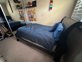 Full size sleigh bed