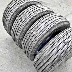 225/60/18 Michelin vendo un set de llantas usadas excelente condiciones de vida las 4 ✅🤩I am sellin