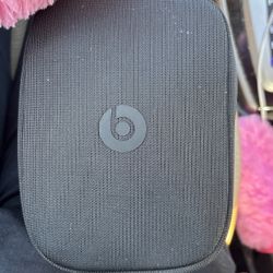 Beats Solo 4