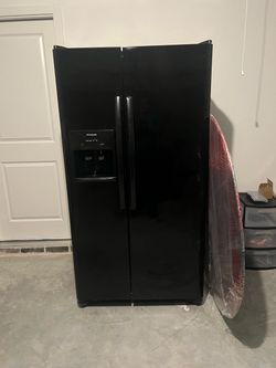 Frigidaire Black Side-by-Side Refrigerator