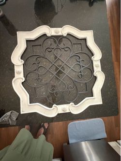 Scrolled metal centerpiece