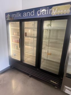 True GDM-72 refrigerator
