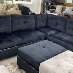 ❗Brand New Black Velvet  Sectional With Ottoman ❗