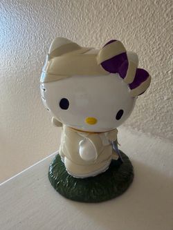 Hello Kitty Mummy Figurine