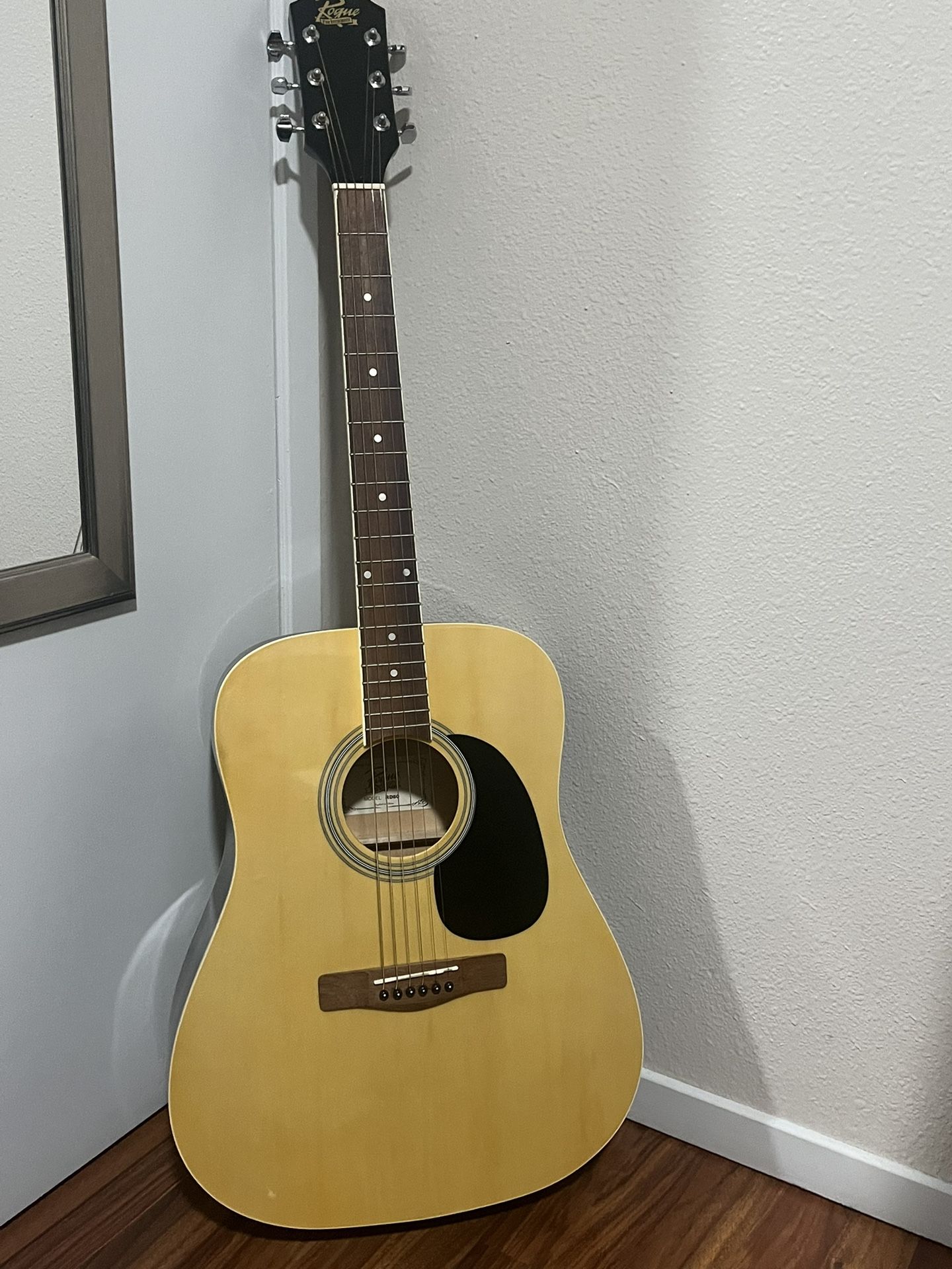 Rogue RD80 Guitar