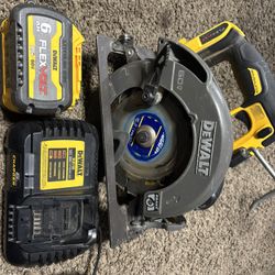 Circular Saw With Battery And Charger