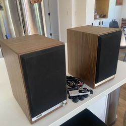 audioengine HD6 bookshelf speakers