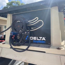 Delta 10” Table saw 