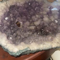 Healing Crystal Rock 