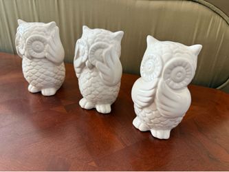 Owl white ceramic decor