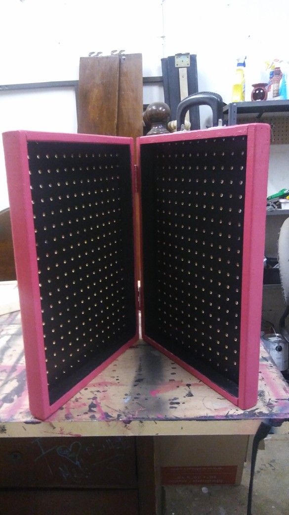 Custom Jewelry Display Board – Small Pegboard Case (20"x15") | Vendor Booth Must-Have