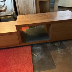 Entertainment /tv Stand 