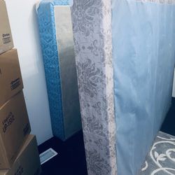  🥰🥰😇😇$135 each bed frame/ box springs (I have 2 more available a blue one and a brown one) -  I have purchased these from  in Seattle and Tri Citi
