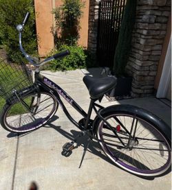 Black and Purple Women's Beach Cruiser Bike