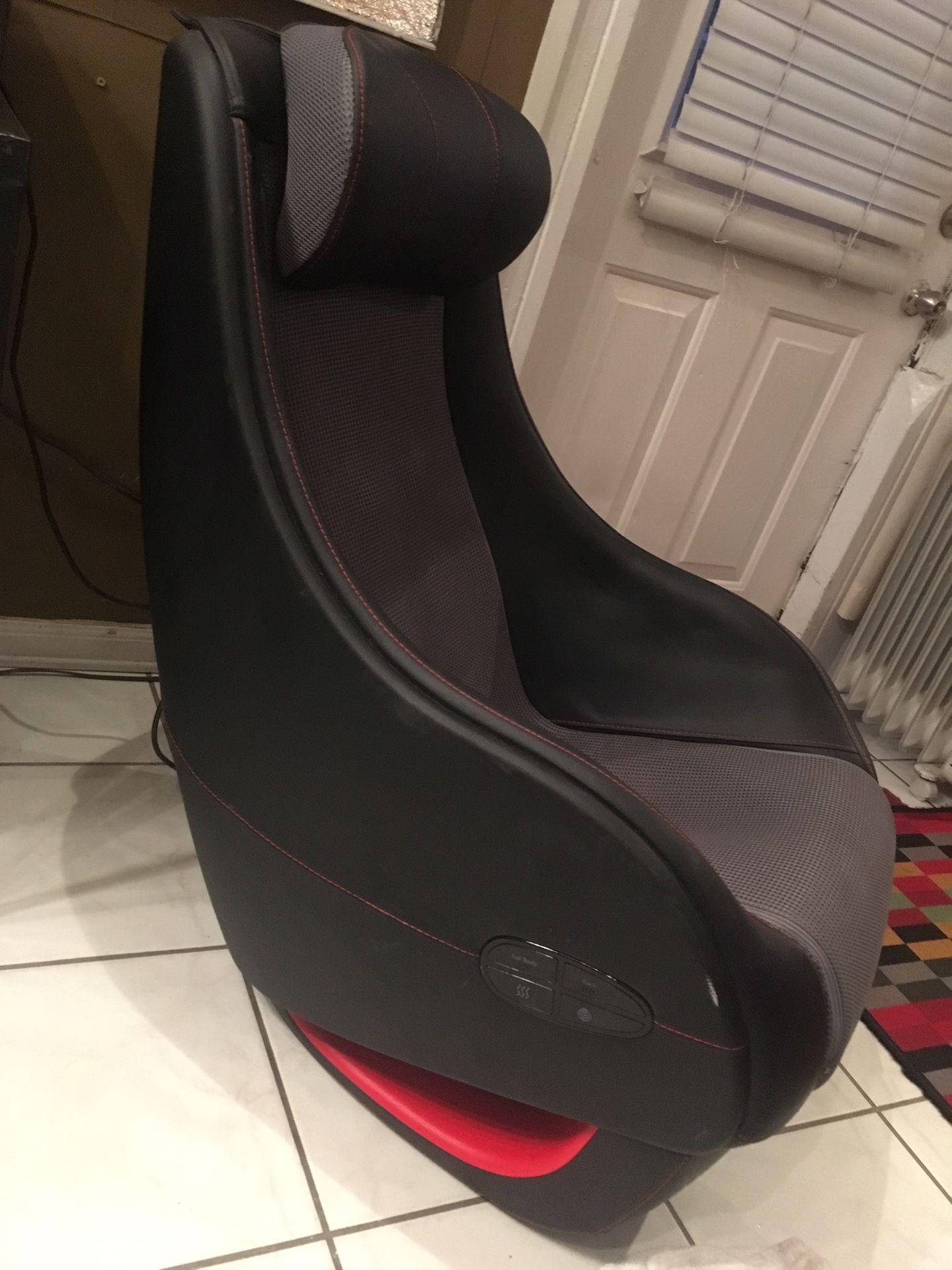 Brookstone react massage chair
