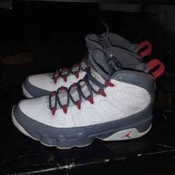 Air Jordan 9 Retro 