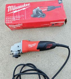 Milwaukee corded 7 Amp Angle Grinder