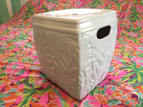 Lilly Pulitzer For Target White Garden Stool Limited Edition Nwt