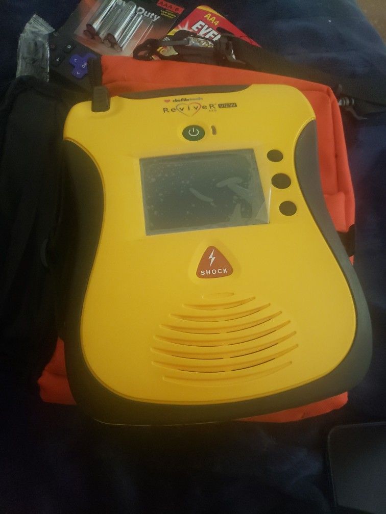 Defibrilkator