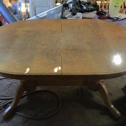Wood Dinning Table