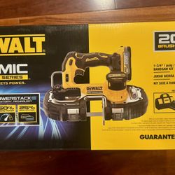 New DEWALT 20V Cordless 1-3/4 in. Bandsaw with battery and charger