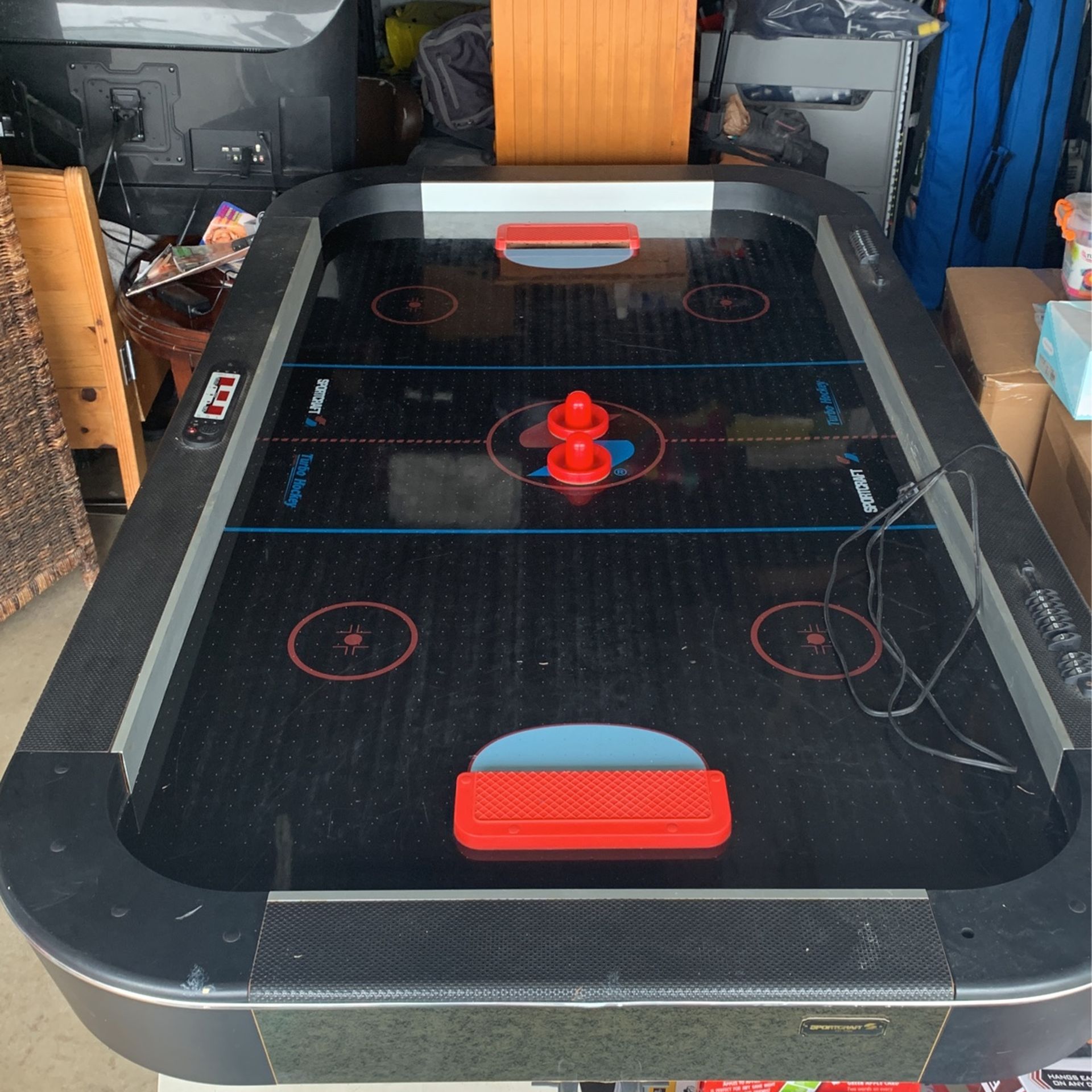 Air Hockey Table