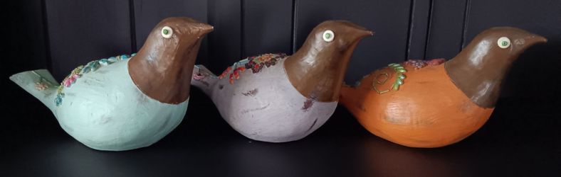 New Creative Hand Painted Embellished Bird Figurines Set of 3 Floral Multicolor