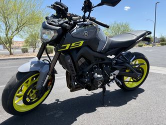 Yamaha FZ-09 Naked Sport Motorcycle