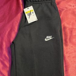 nike sweats 