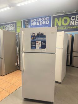 Frigidaire Top and Bottom Refrigerator
