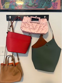 5 purses Lot $50