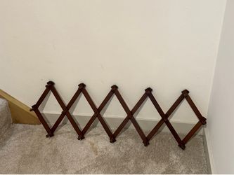 Hat rack