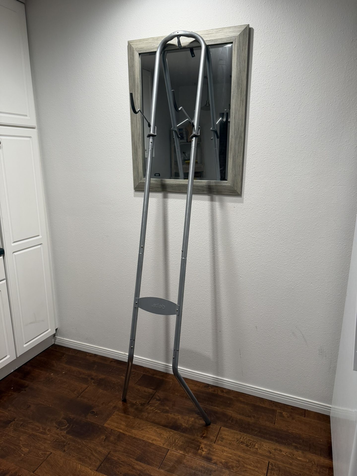 Delta Bike Rack- Great Condition