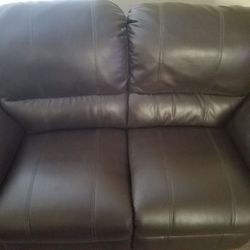 Leggatt & Platt Bonded Leather Power Reclining Love Seat
