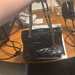 Michael Kors Women’s Black Leather Handbag 