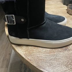 Ugg Boots-Aika Style  Size 39