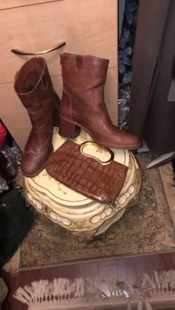 Vince Camuto Leather Boots &leather Clutch