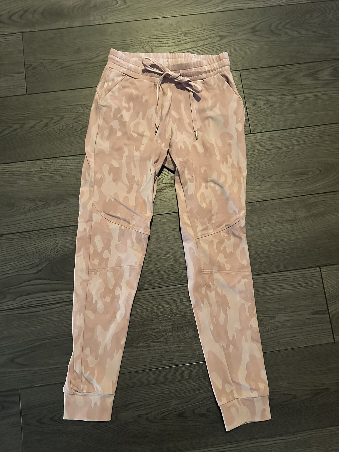 Buffbunny Joggers Small Pink Camo
