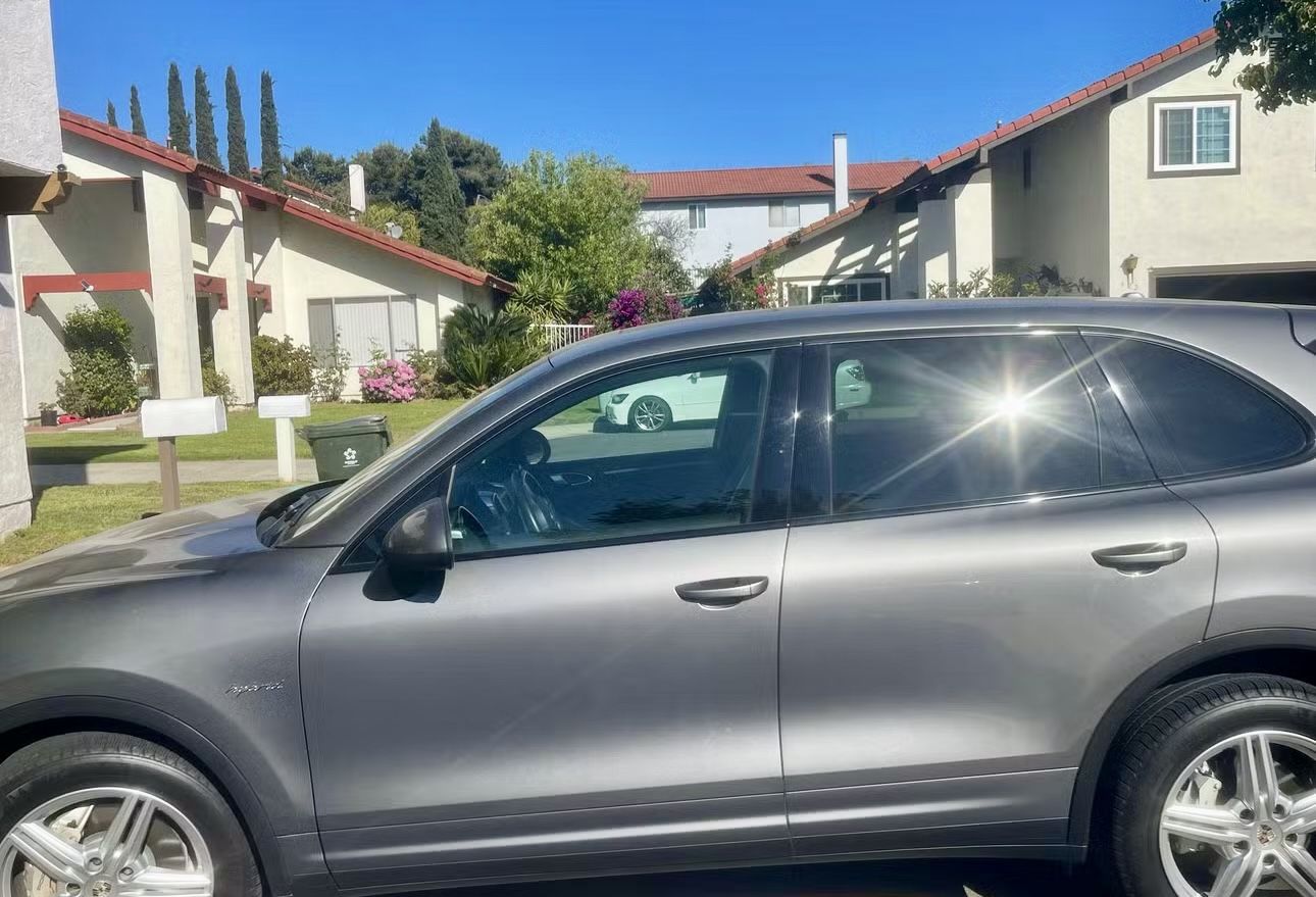 2013 Porsche Cayenne Hybrid