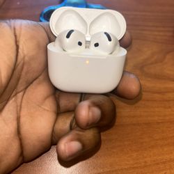 AirPod 4 
