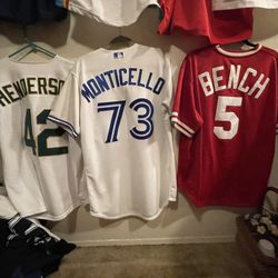 MLB JERSEYS Johnny Bench Warm Up, Blue Jays N Ricky Henderson With The Oakland A’s