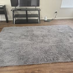 Fluffy blue rug - barely used